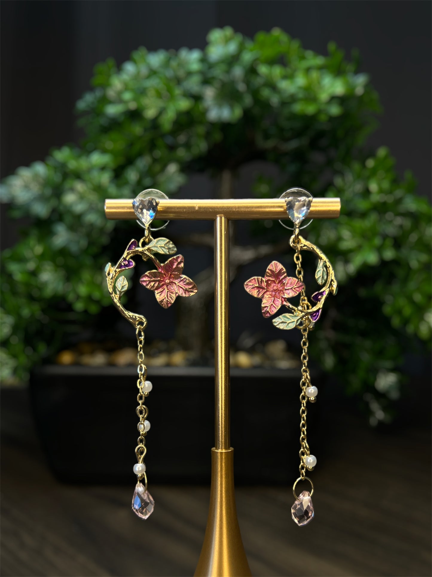 Gold Flower Loop Earrings E027